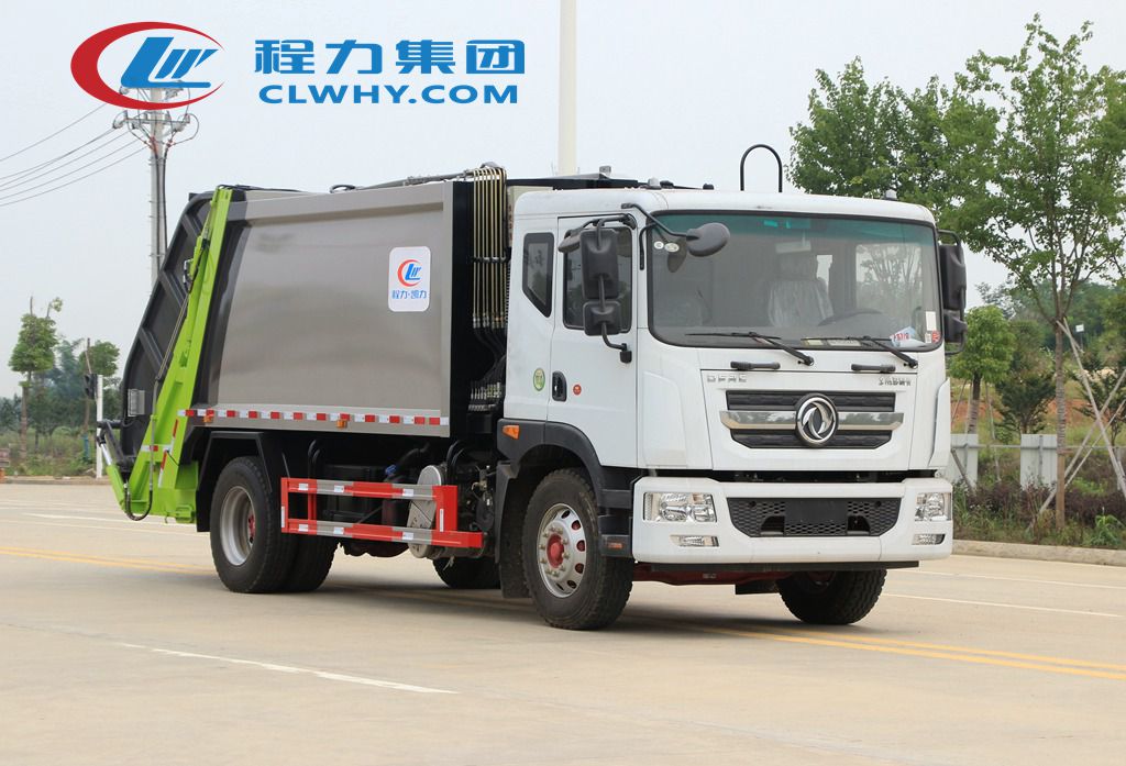 東風(fēng)D9壓縮式垃圾車